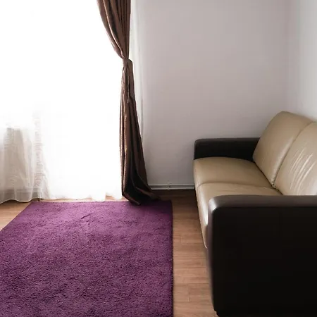 Shyla Garden 1 Apartman *