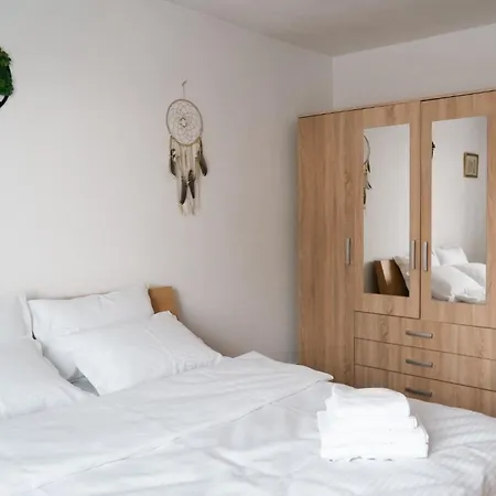 Shyla Garden 1 Apartman